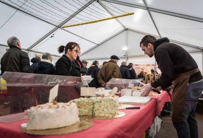 Marché de Noël 2018 à Ploërmel ©JF-GUILLON - Agrandir l'image, .JPG 240Ko (fenêtre modale)