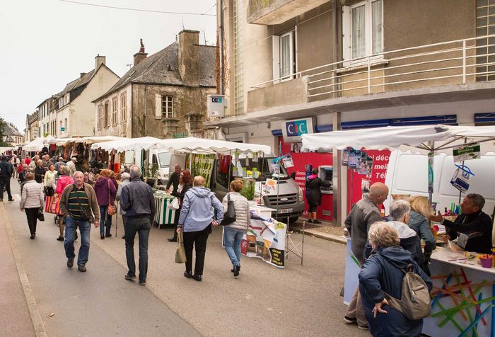Foire Saint Denis - Agrandir l'image, .JPG 353Ko (fenêtre modale)