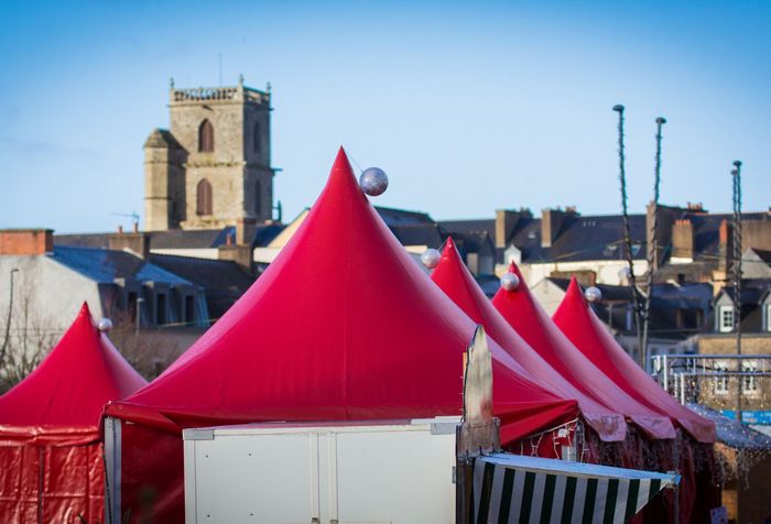 Marché de Noël 2018 à Ploërmel ©JF-GUILLON - Agrandir l'image, .JPG 216Ko (fenêtre modale)