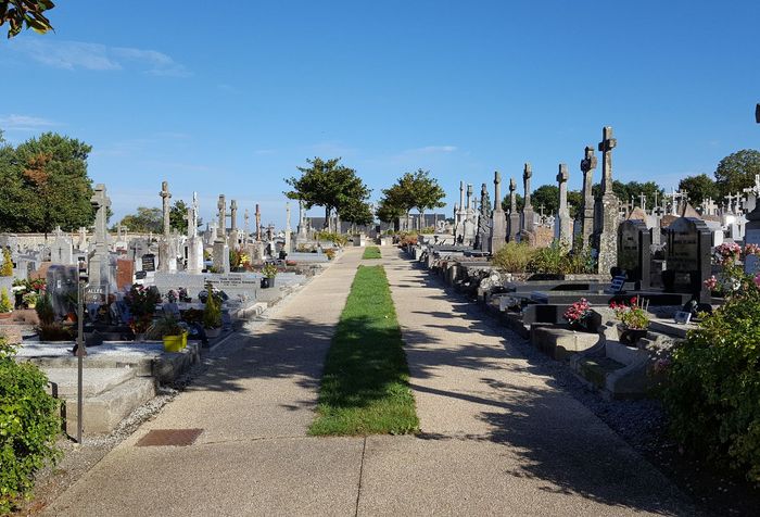 Ancien cimetière Ploërmel - Agrandir l'image, . 0octets (fenêtre modale)