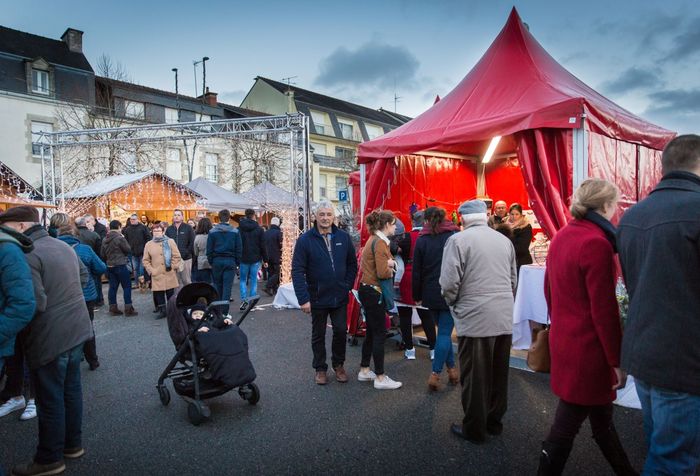 Marché de Noël 2018 à Ploërmel ©JF-GUILLON - Agrandir l'image, .JPG 308Ko (fenêtre modale)