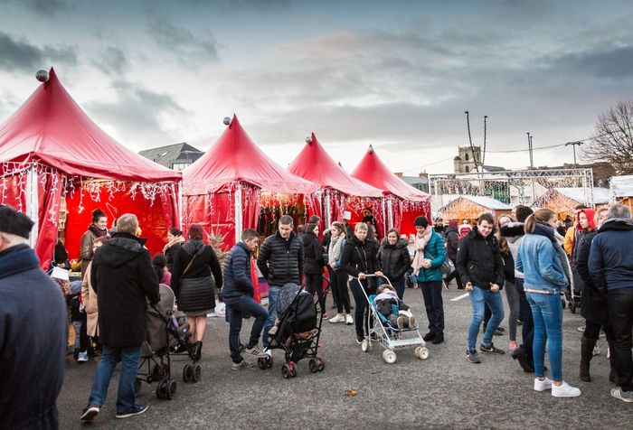 Marché de Noël 2018 à Ploërmel ©JF-GUILLON - Agrandir l'image, .JPG 381Ko (fenêtre modale)