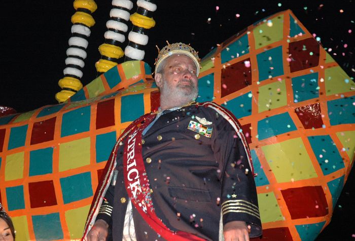 Carnaval nocturne à Ploërmel - Agrandir l'image, .JPG 443Ko (fenêtre modale)